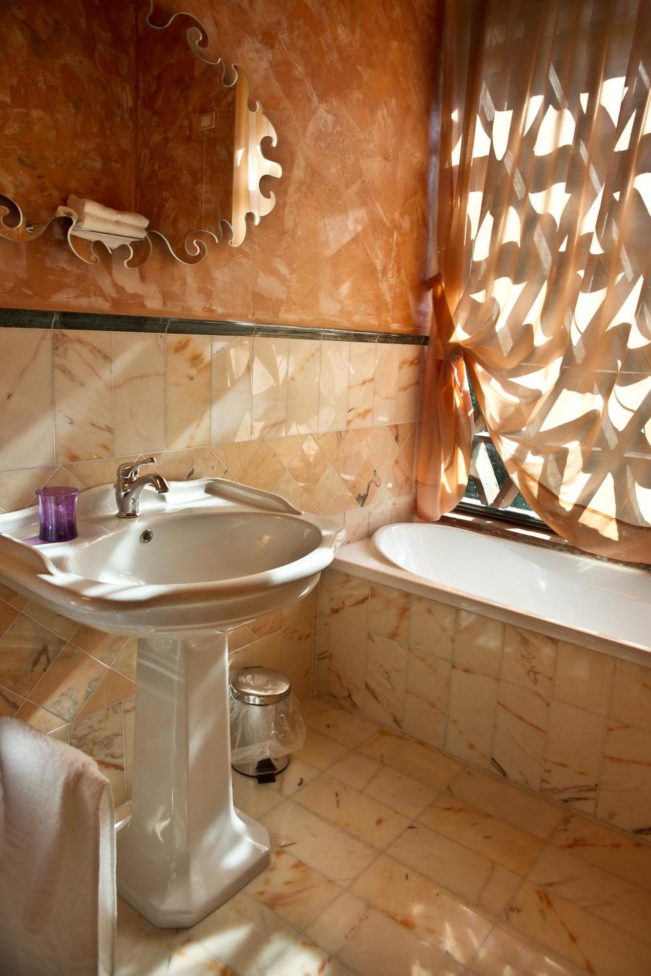 Suite Accommodation Mastiano Bilik gambar