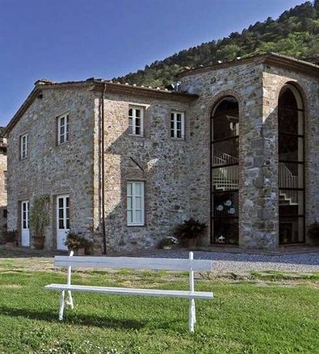 Suite Accommodation Mastiano Luaran gambar